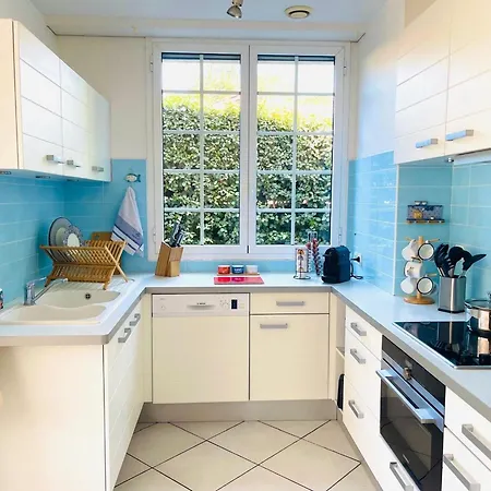 T3 De Plain-pied Avec Grande Terrasse A 30m De La Plage, 2 Chambres, Lumineux Et Tout Confort - Fr-1-474-263
